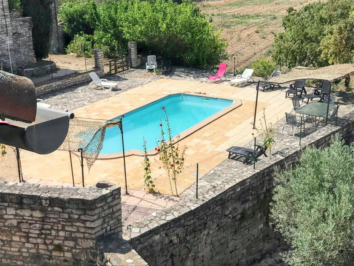 Appartement 2 étoiles à Orgnac-l'Aven, piscine été - Photo 28