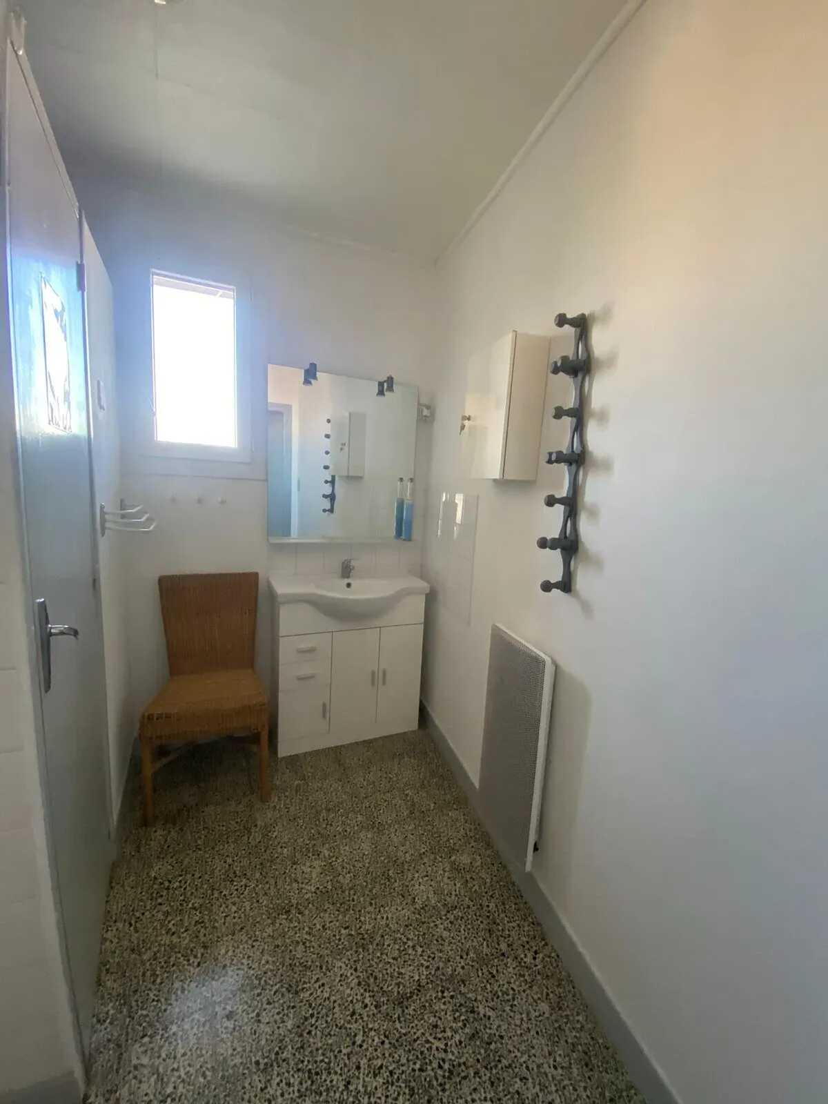 Appartement 2 étoiles à Orgnac-l'Aven, piscine été - Photo 32
