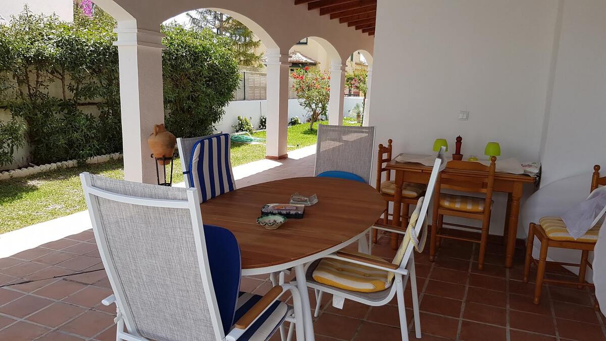 Maison 420 m² avec piscine et jacuzzi à Vera - Photo 3
