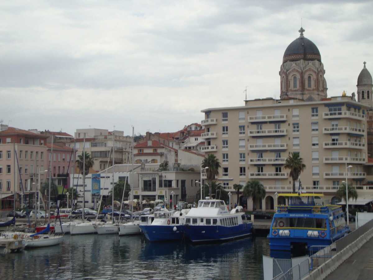 Appartement avec jardin et barbecue à Saint-Raphaël - Photo 18