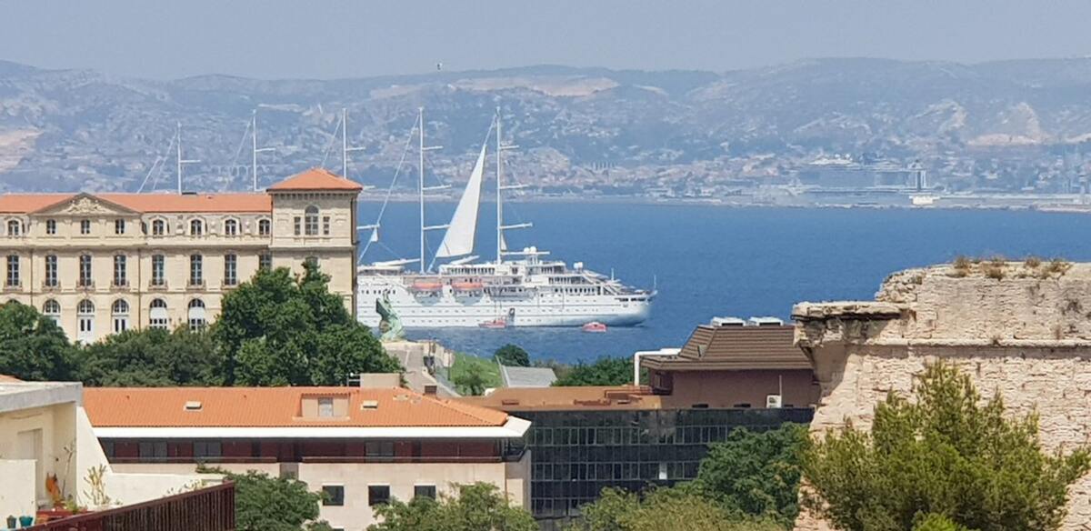 Studio 25 m² avec terrasse vue mer à Marseille - Photo 1