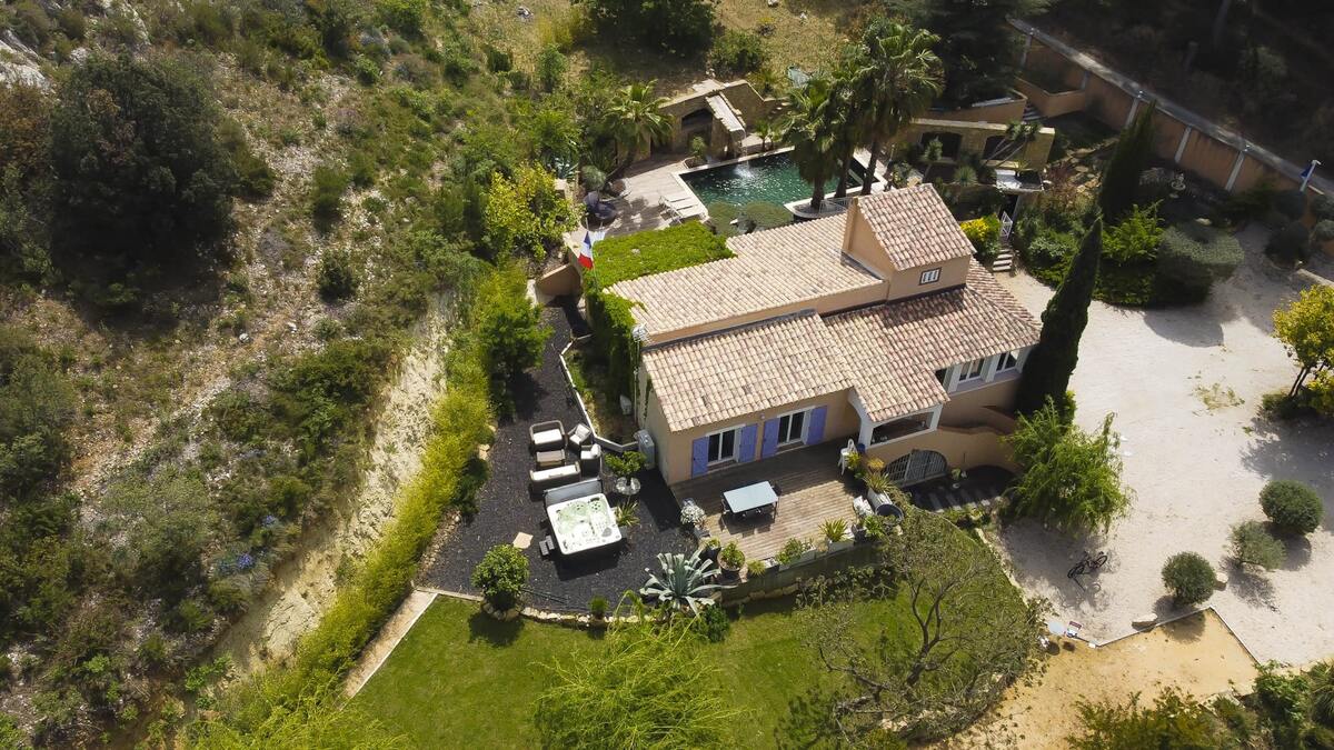 Villa 12 pers., piscine & jacuzzi à Aubagne - Photo 13