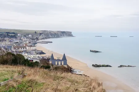 Maison 6 chambres avec vue mer et jardin à Arromanches-les-Bains : photo 20