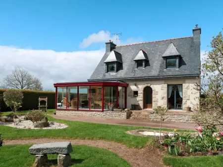 Location maison à Pédernec, Maison charmante à Pédernec avec jardin spacieux