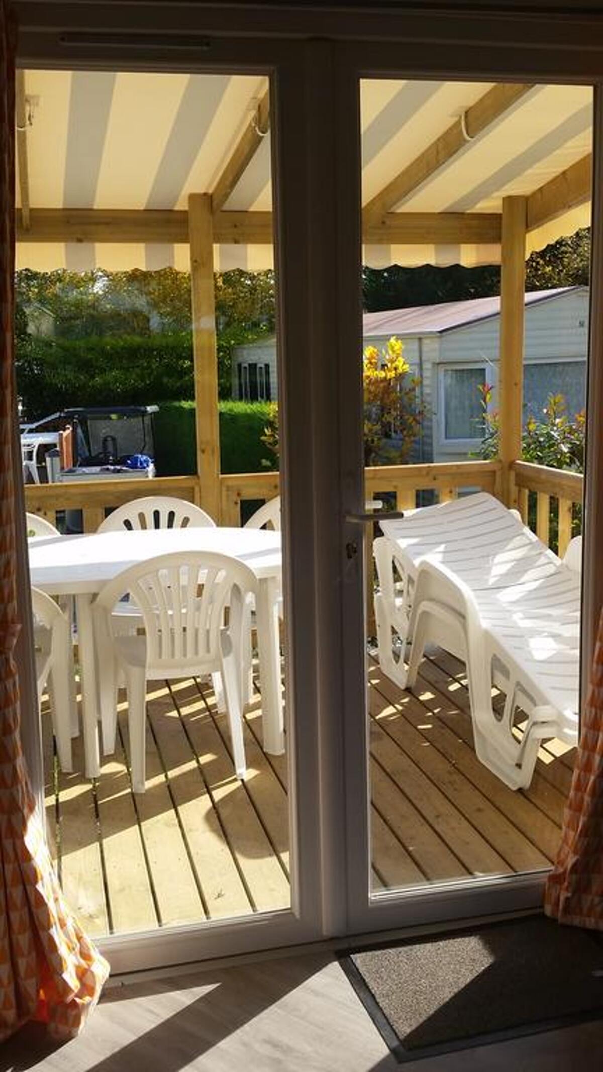 Bungalow 6 pers. à Onzain avec piscine et piste de pétanque - Photo 2