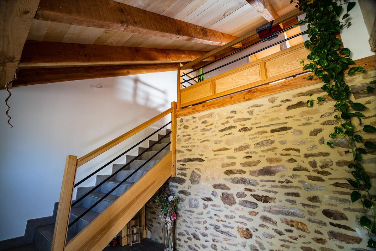 Appartement 80 m² avec balcon et vue montagne à Saint-Côme-d'Olt - Photo 4