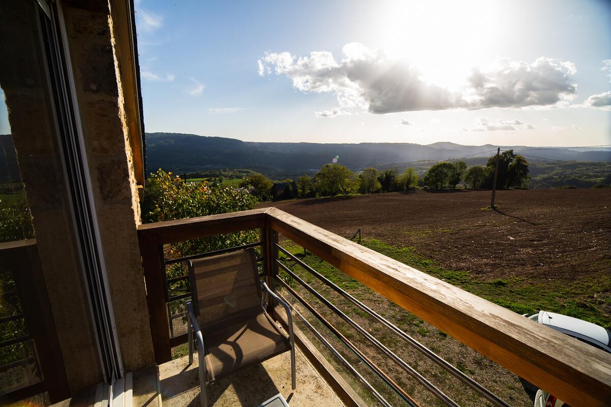 Appartement 80 m² avec balcon et vue montagne à Saint-Côme-d'Olt - Photo 7