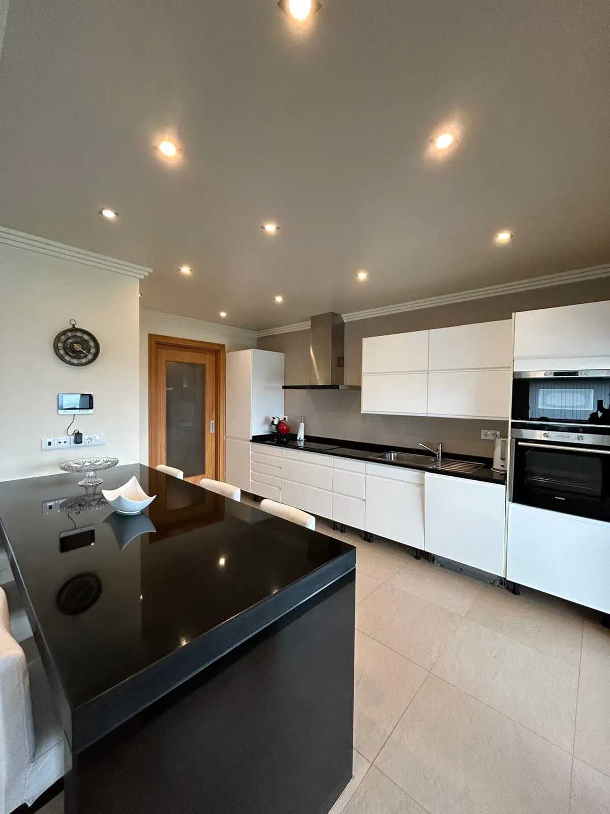 Maison 250 m² avec jardin clos à Angra do Heroísmo - Photo 6