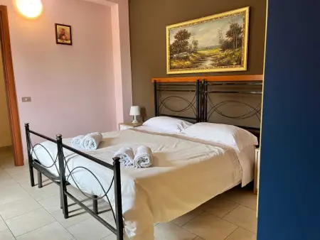 Maison avec piscine privée et jardin clôturé à Enna, 14 personnes : photo 4