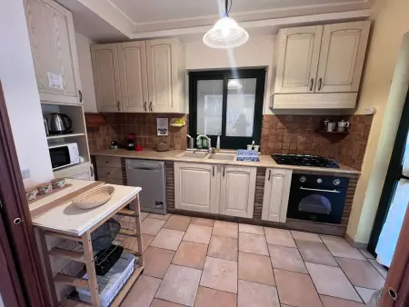 Maison avec piscine privée et jardin clôturé à Enna, 14 personnes : photo 5