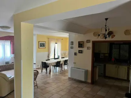Maison avec piscine privée et jardin clôturé à Enna, 14 personnes : photo 32