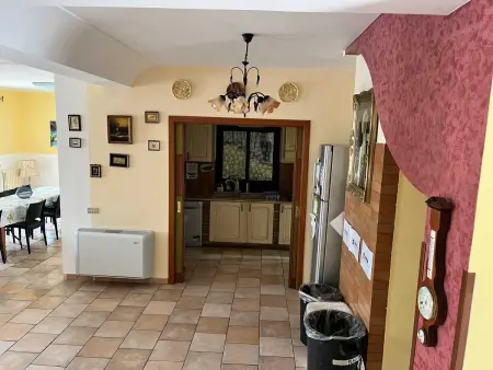 Maison avec piscine privée et jardin clôturé à Enna, 14 personnes : photo 46