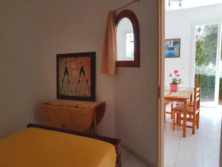 Maison charmante à Alata avec vue sur mer et ville - Photo 10