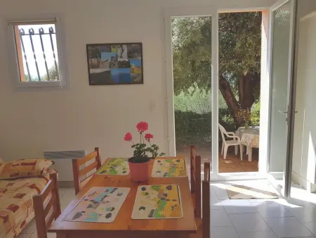 Maison charmante à Alata avec vue sur mer et ville - Photo 12