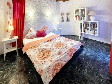 Villa charmante à Porto-Vecchio avec vue sur la montagne. - Photo 12