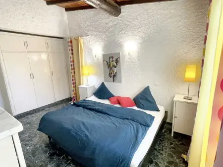Villa charmante à Porto-Vecchio avec vue sur la montagne. - Photo 13