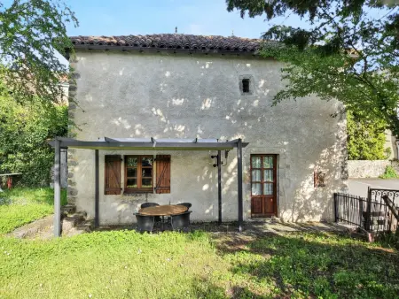 Maison avec jardin clos sans vis-à-vis à Peyrusse le Roc : photo 6