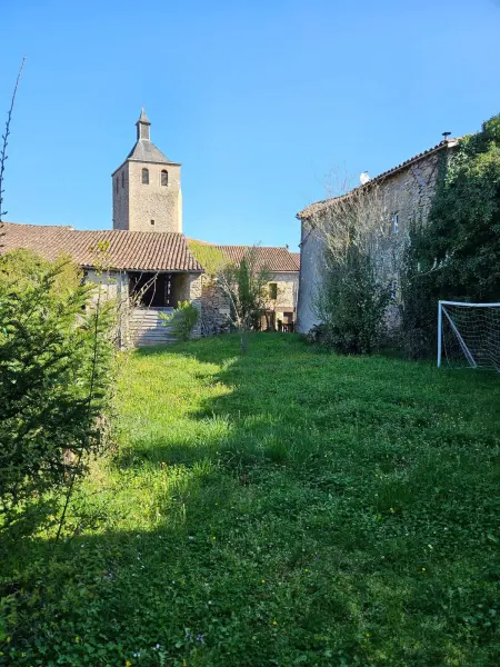 Maison avec jardin clos sans vis-à-vis à Peyrusse le Roc : photo 24
