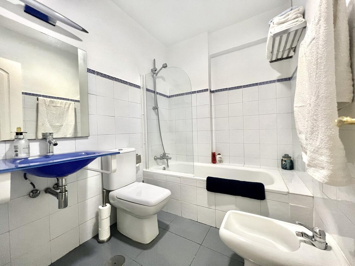 Appartement 2 chambres à Marbella, piscine toute l'année - Photo 10