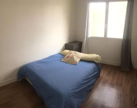 Studio lumineux de 27 m² avec salle de bain séparée à Clichy : photo 2