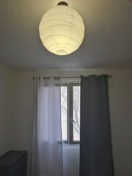 Studio lumineux de 27 m² avec salle de bain séparée à Clichy : photo 12