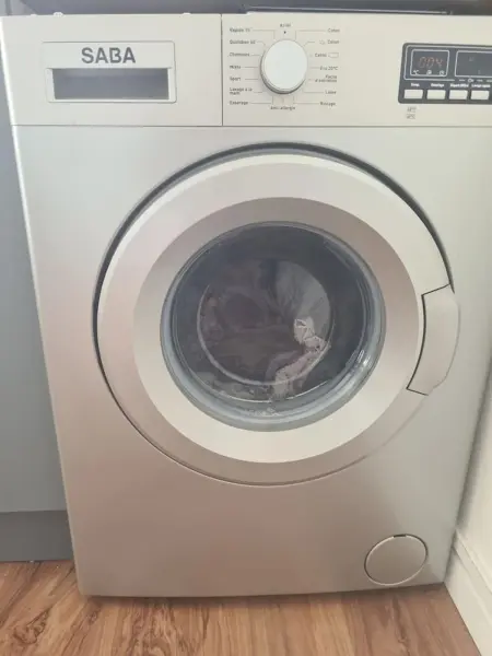 Studio lumineux de 27 m² avec salle de bain séparée à Clichy : photo 14