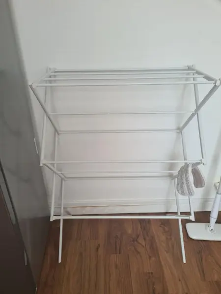 Studio lumineux de 27 m² avec salle de bain séparée à Clichy : photo 18