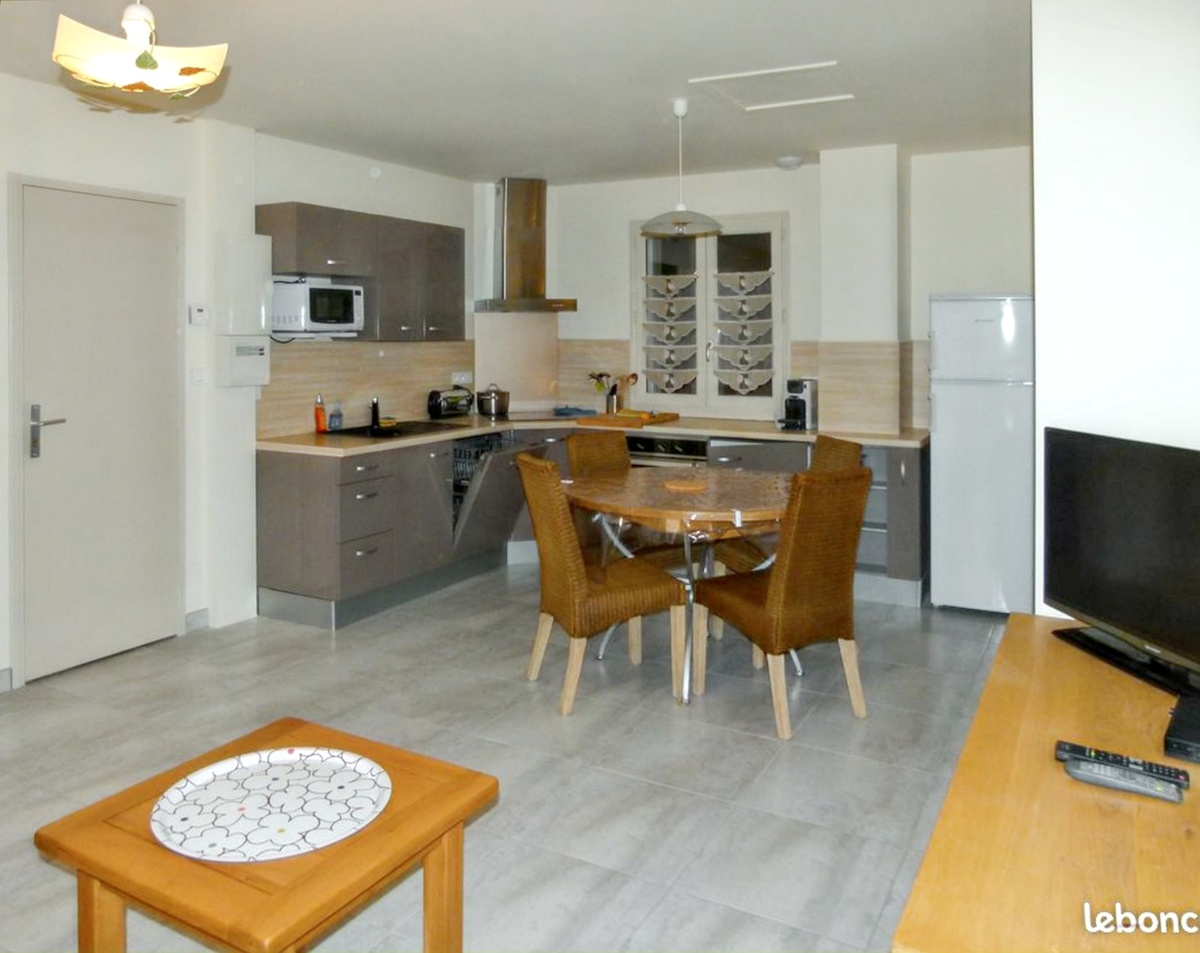Maison 60 m² vue montagne à Nant, piscine été - Photo 2