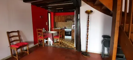 Maison accueillante à Saint-Amand-en-Puisaye avec jardin - Photo 1