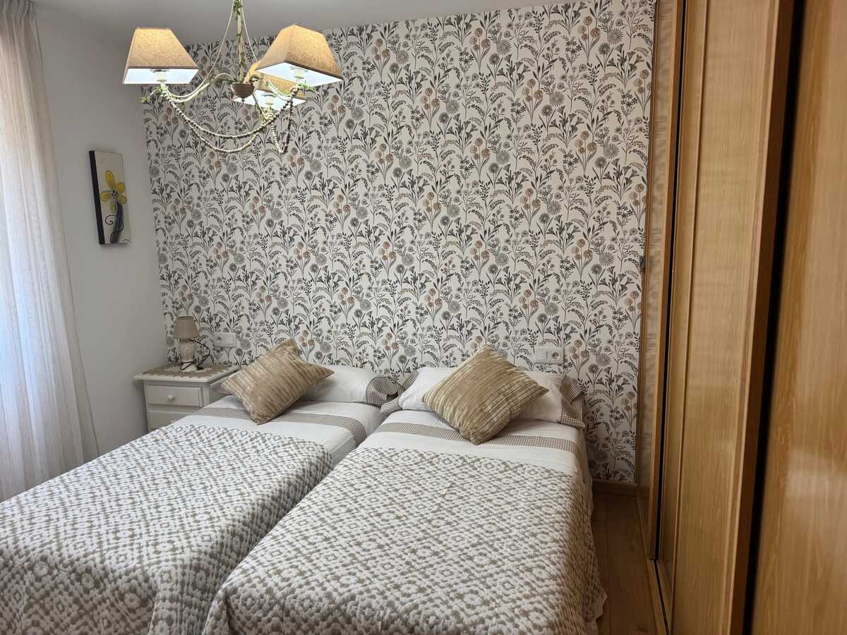 Maison 7 personnes à Teo, balcon et parking inclus - Photo 11