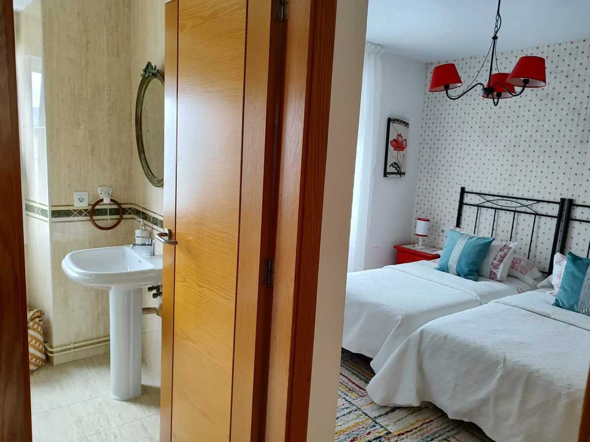 Maison 7 personnes à Teo, balcon et parking inclus - Photo 24