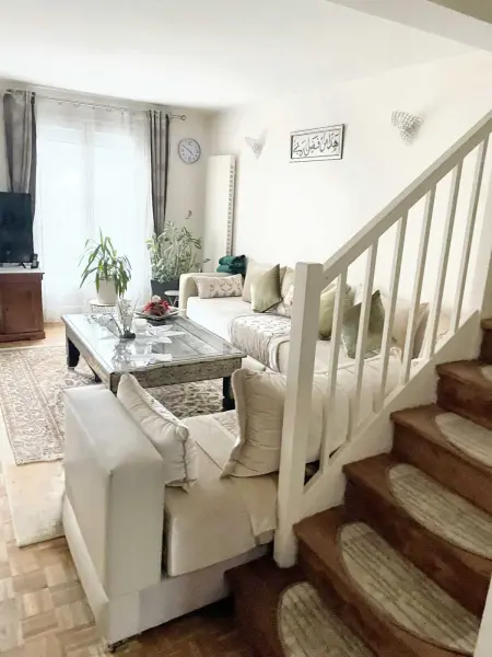 Villa charmante à Élancourt avec jardin privé - Photo 4