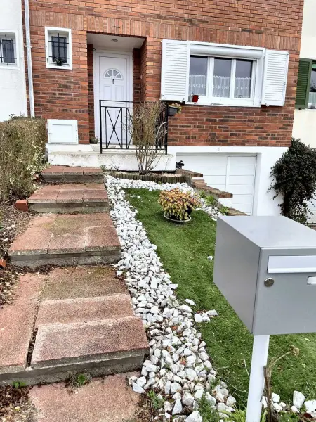 Villa charmante à Élancourt avec jardin privé - Photo 10
