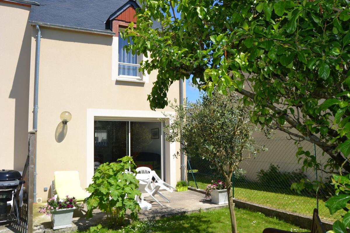 Maison 5 pers. à Saint-Jouan-des-Guérets, jardin & terrasse - Photo 1
