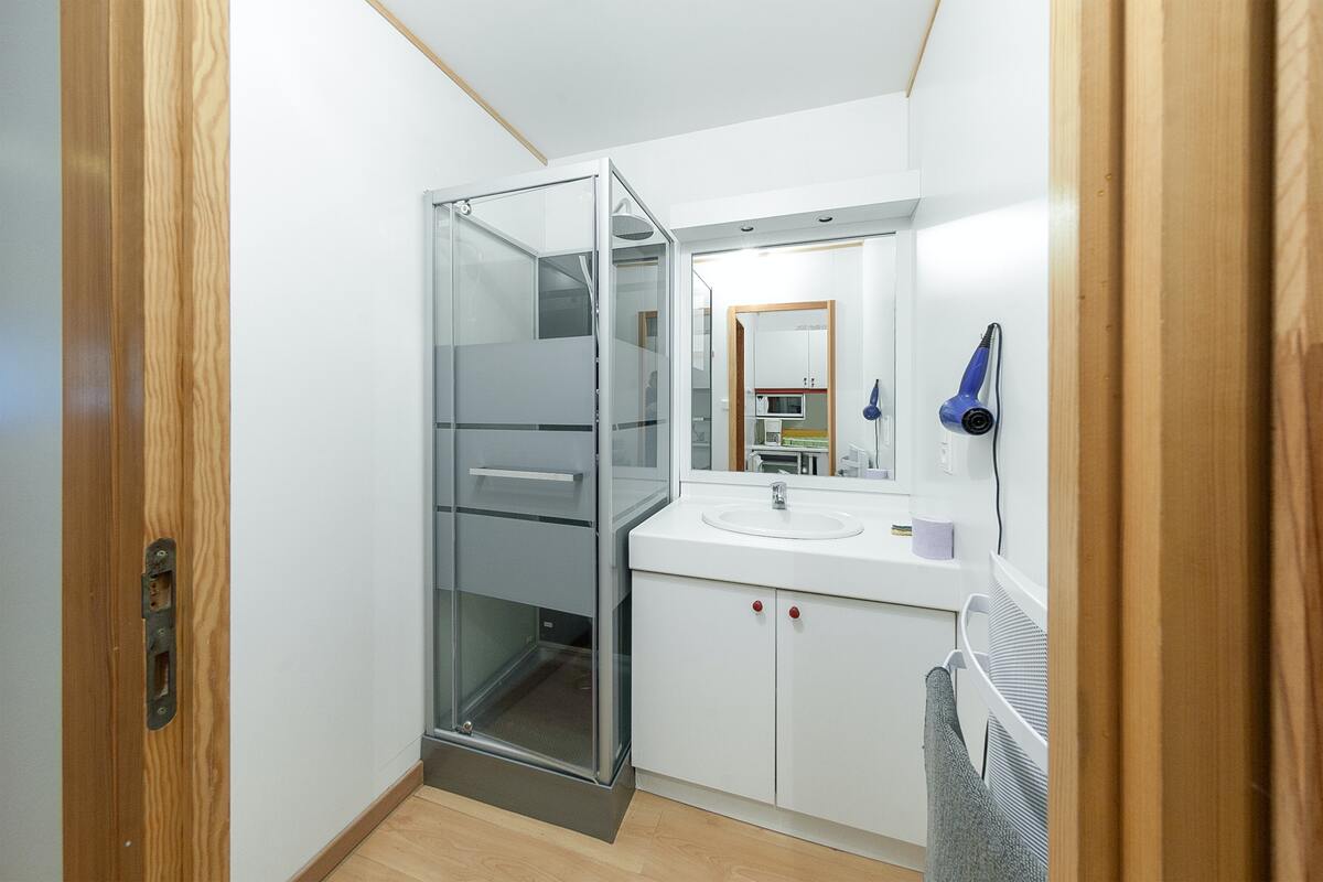 Studio 31 m² vue montagne à Gérardmer, terrasse privée et parking - Photo 4