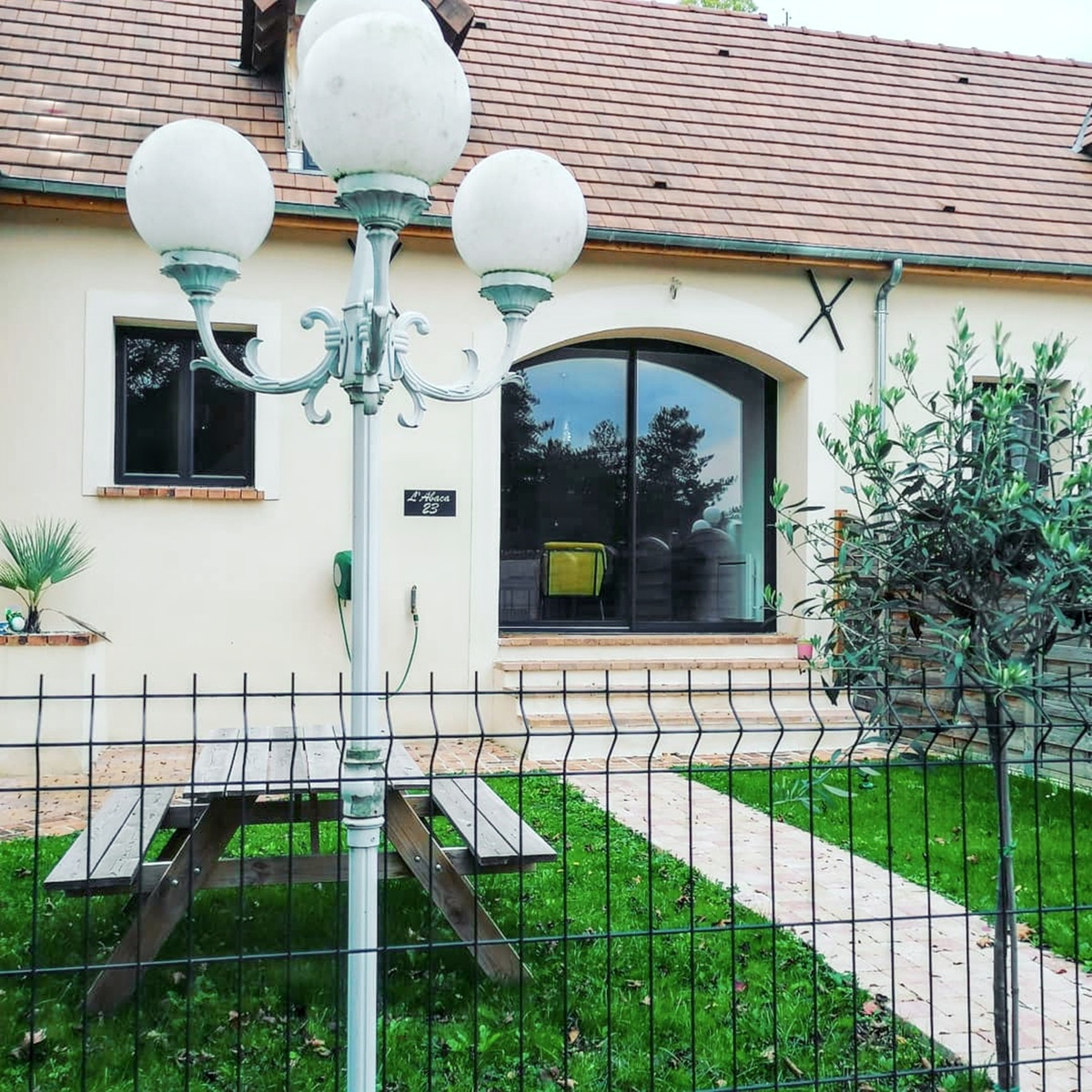 Maison 70 m² avec jardin clôturé à Sainte-Geneviève-lès-Gasny - Photo 1