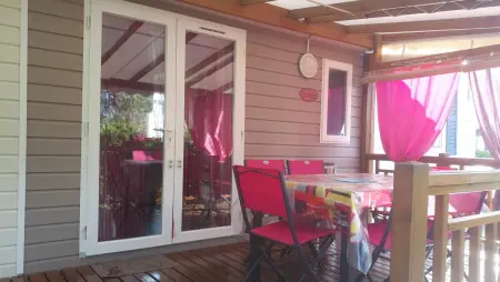 Bungalow 3 chambres avec piscine partagée à Fréjus : photo 10