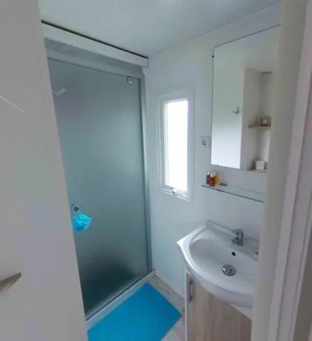 Bungalow 3 chambres avec piscine partagée à Fréjus : photo 19