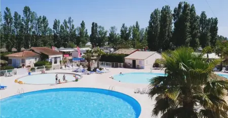 Bungalow 3 chambres avec piscine partagée à Fréjus : photo 36