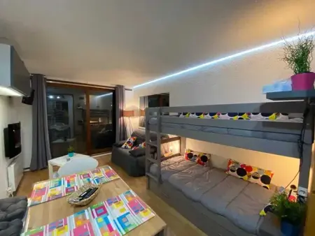 Location appartement à Villarembert, Studio chaleureux à Villarembert, 22 m², proche des pistes