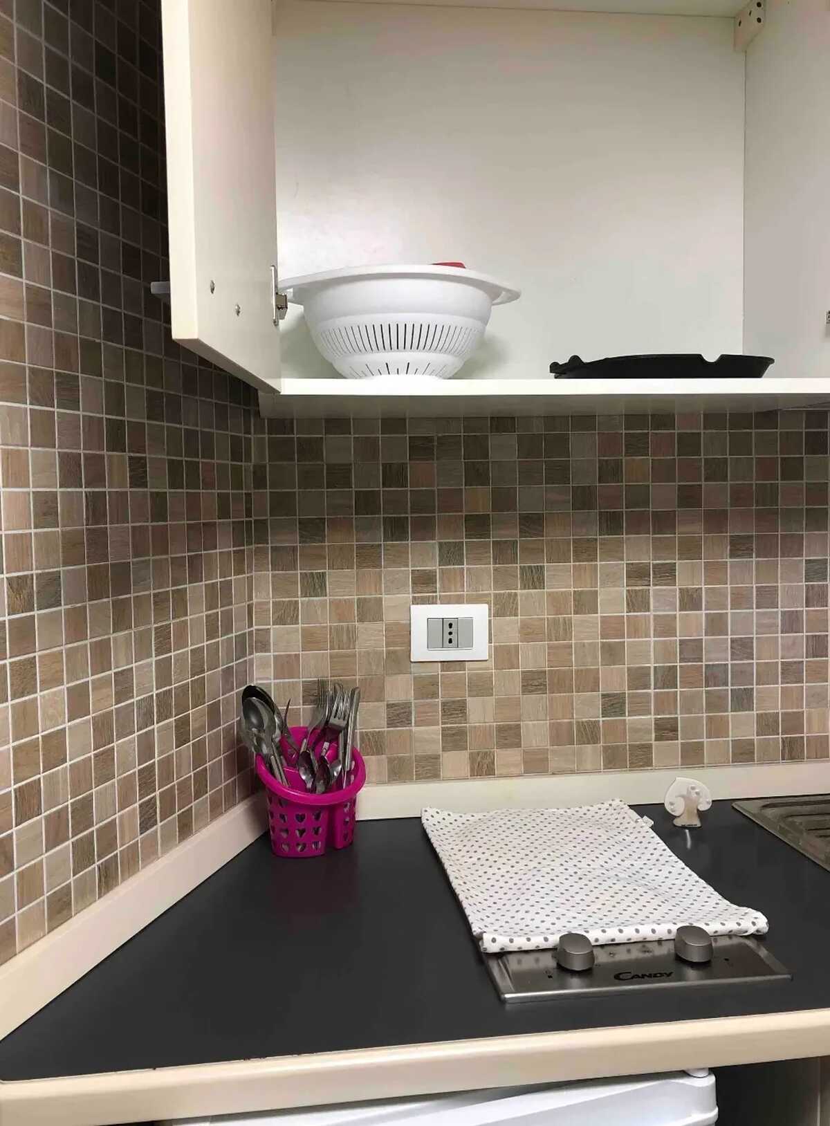 Appartement 25 m² avec parking gratuit à Naples - Photo 5
