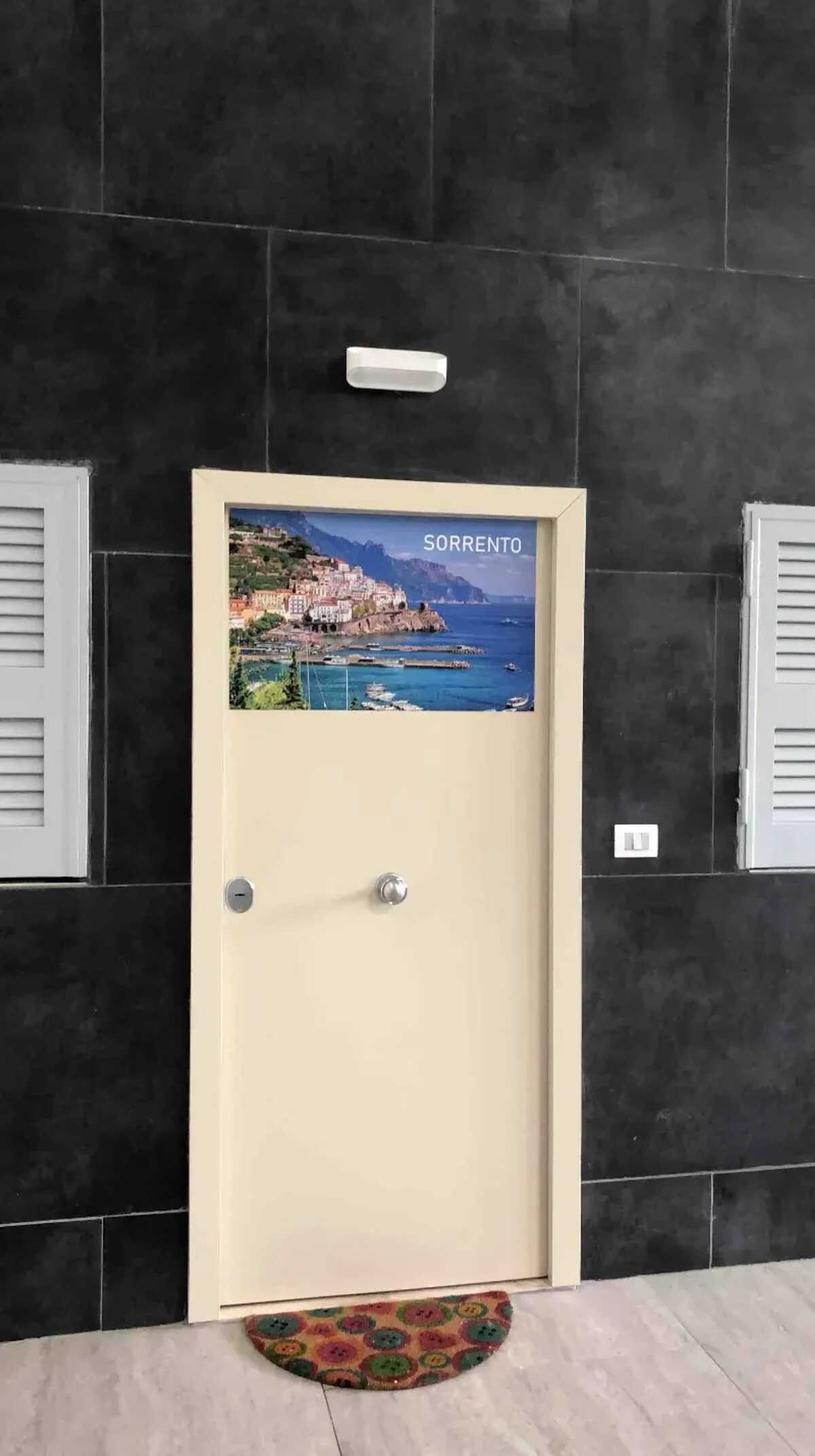 Appartement 25 m² avec parking gratuit à Naples - Photo 11