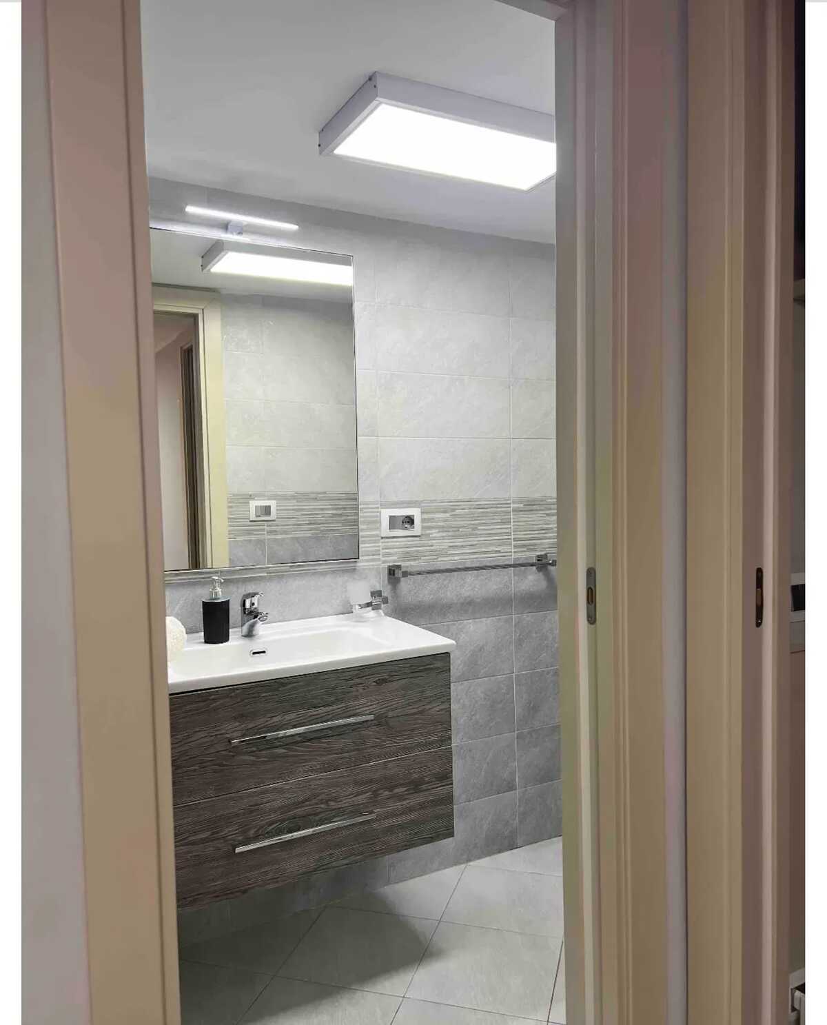 Appartement 25 m² avec parking gratuit à Naples - Photo 14