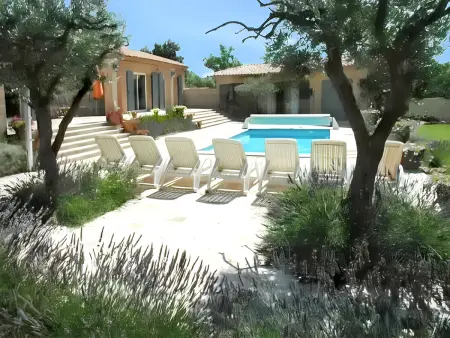Villa élégante à Régusse avec piscine privée - Photo 2