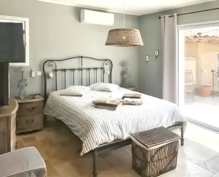 Villa élégante à Régusse avec piscine privée - Photo 17