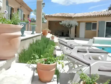 Villa élégante à Régusse avec piscine privée - Photo 21