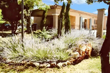 Villa élégante à Régusse avec piscine privée - Photo 33