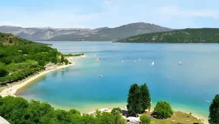 Villa élégante à Régusse avec piscine privée - Photo 68