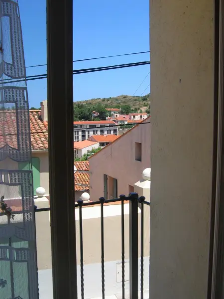 Appartement 42 m² avec parking privé et vue sur ville à Port-Vendres : photo 2
