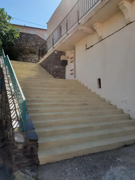 Appartement 42 m² avec parking privé et vue sur ville à Port-Vendres : photo 10